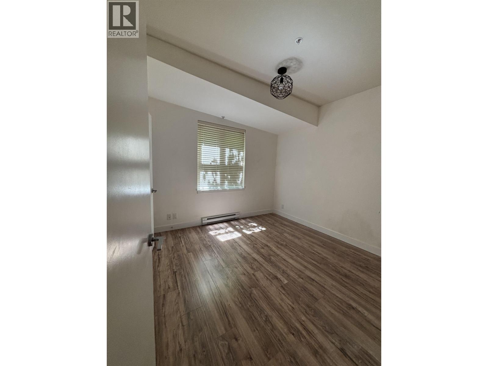 X10 388 Kootenay Street, Vancouver, British Columbia  V5K 0C5 - Photo 2 - R3125889