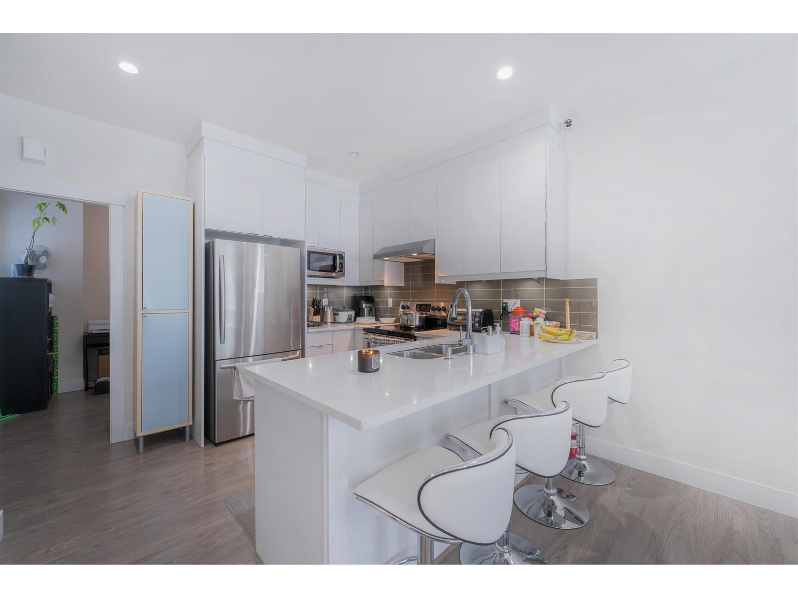 2 11267 133 Street, Surrey, British Columbia  V3R 0E3 - Photo 4 - R3155938