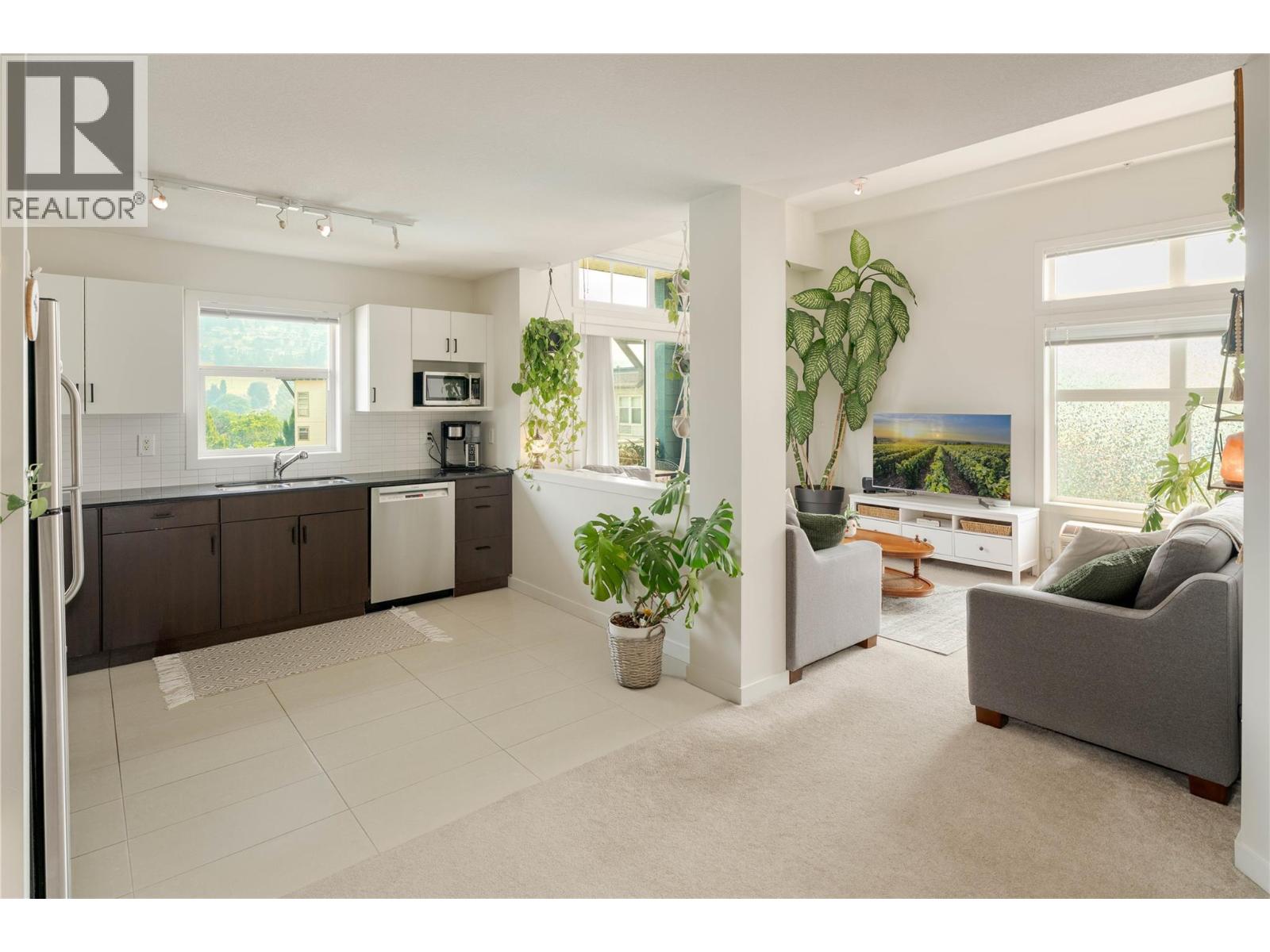 551 Yates Road Unit# 405, Kelowna, British Columbia  V1V 2V1 - Photo 2 - 10397073
