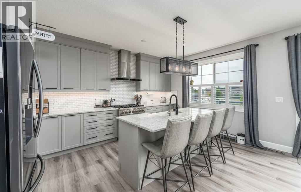 46 Yorkstone Way SW, Calgary, Alberta  T2X 4K7 - Photo 4 - A2328235