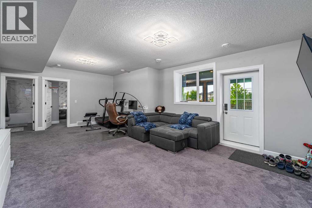 46 Yorkstone Way SW, Calgary, Alberta  T2X 4K7 - Photo 36 - A2328235