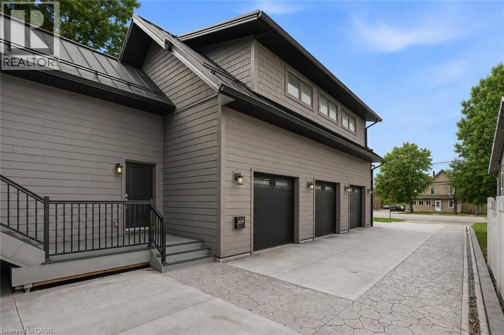 207 Beach Boulevard, Hamilton, Ontario  L8H 6V8 - Photo 4 - 40856328