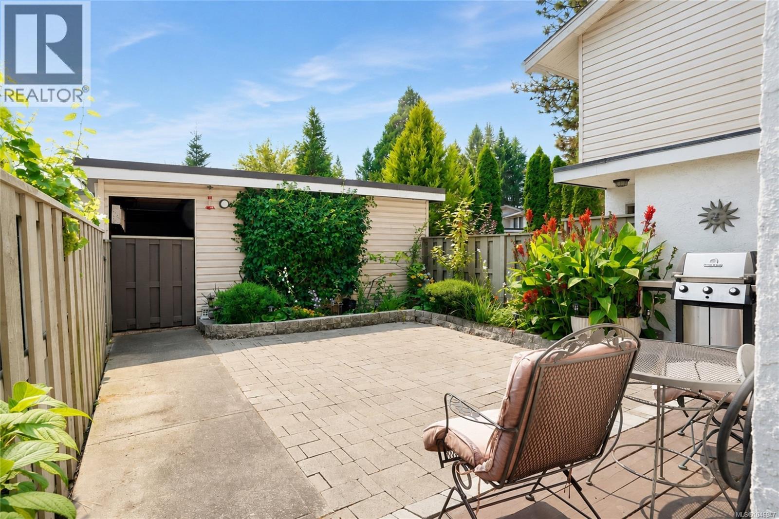 27 610 Mckenzie Ave, Saanich, British Columbia  V8Z 2A7 - Photo 1 - 1046947