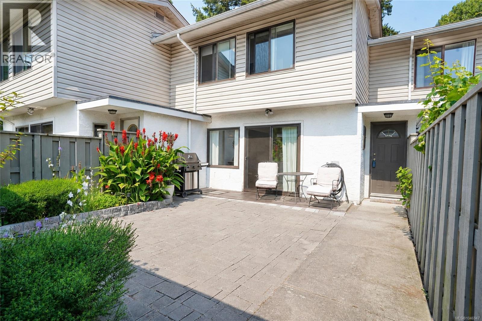 27 610 Mckenzie Ave, Saanich, British Columbia  V8Z 2A7 - Photo 2 - 1046947