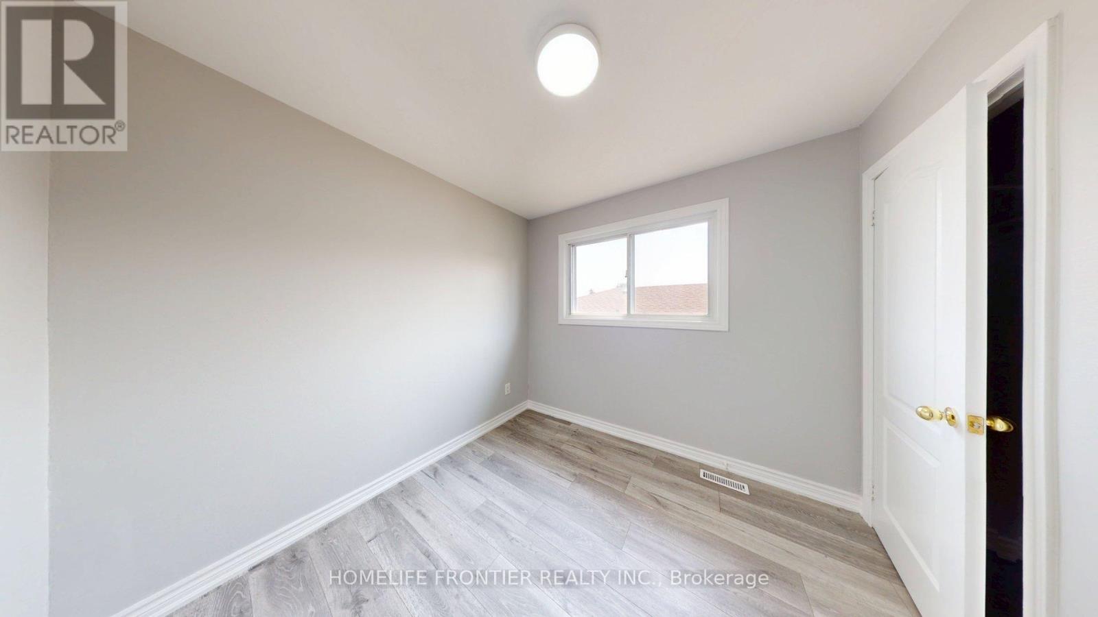 Upper - 337 Hansen Road N, Brampton, Ontario L6V 2Y2 - Photo 9 - W13673262