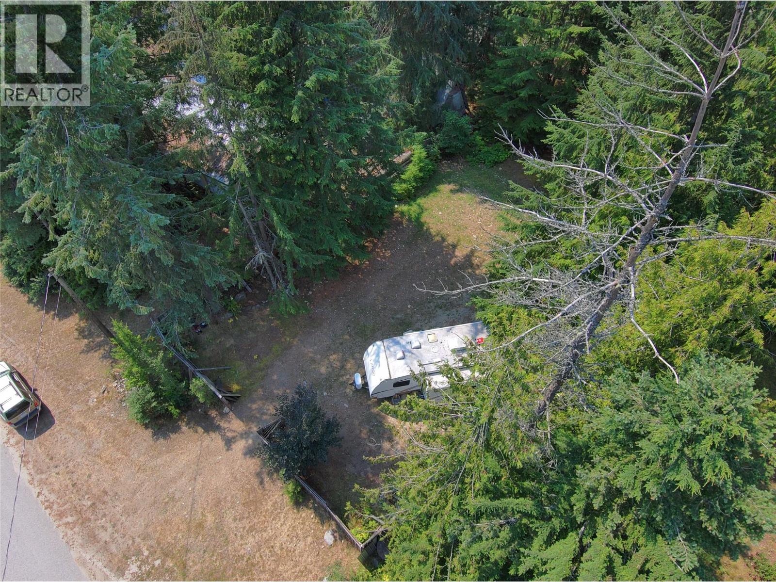 1111 Harold Street, Slocan, British Columbia V0G 2C0 - Photo 8 - 10397909