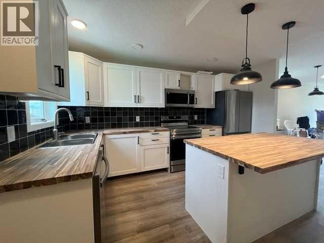 406 Main Street, Trochu, Alberta  T0M 2C0 - Photo 4 - A2313295