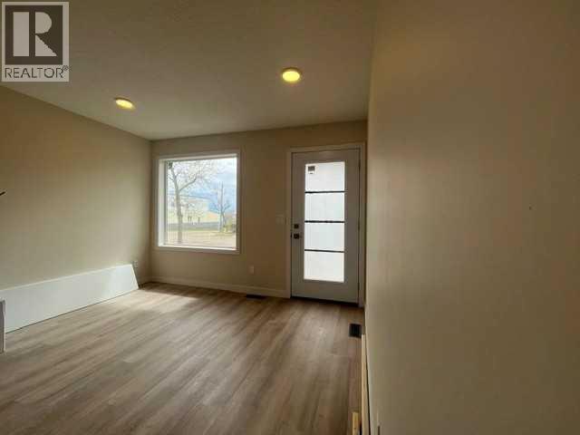 406 Main Street, Trochu, Alberta  T0M 2C0 - Photo 2 - A2313295