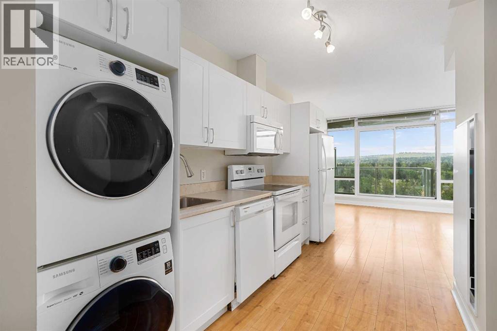 811, 30 Brentwood Common Nw, Calgary, Alberta T2L 2J9 - Photo 4 - A2337796