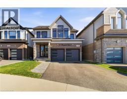 8 PINNACLE Court, Hamilton, Ontario