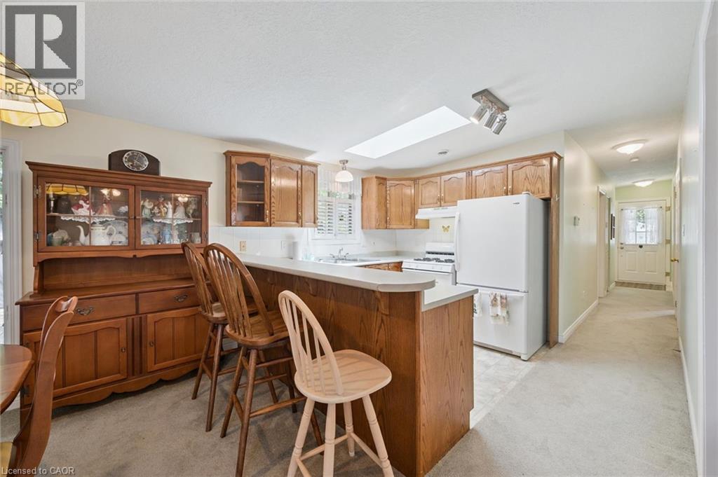 4 Spruce Avenue, Puslinch, Ontario  N1H 6H9 - Photo 5 - 40845957