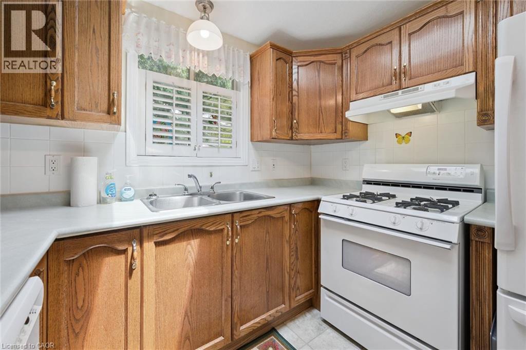 4 Spruce Avenue, Puslinch, Ontario  N1H 6H9 - Photo 7 - 40845957