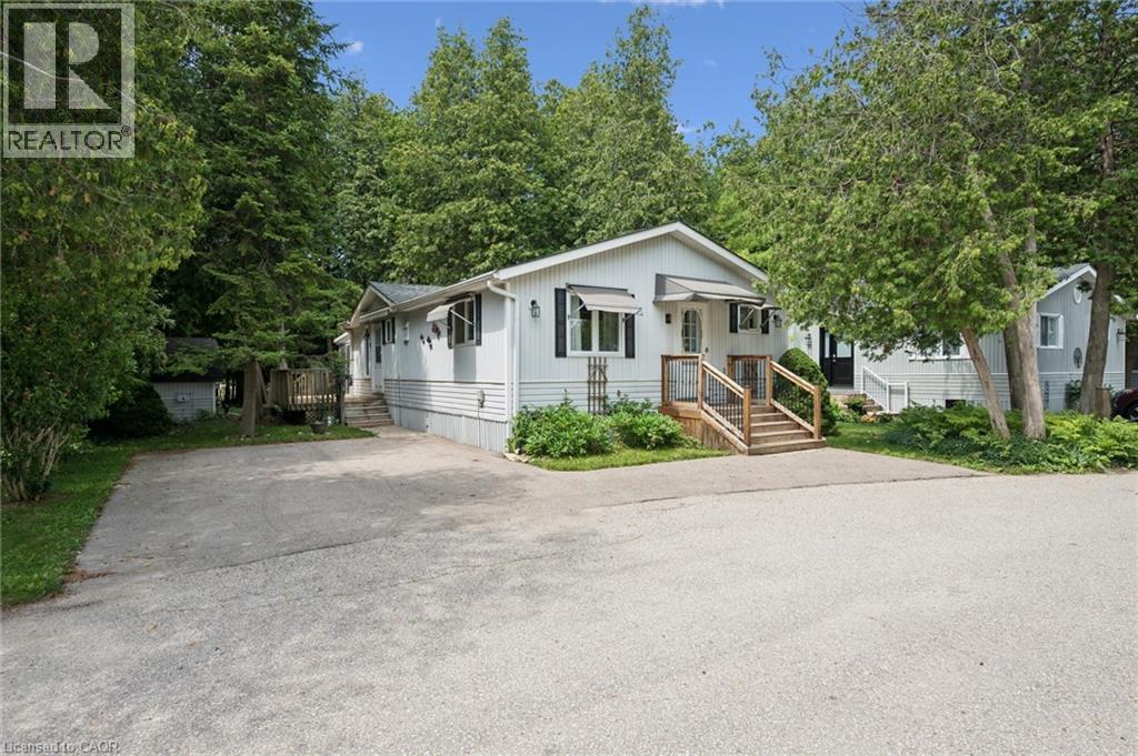 4 Spruce Avenue, Puslinch, Ontario  N1H 6H9 - Photo 2 - 40845957