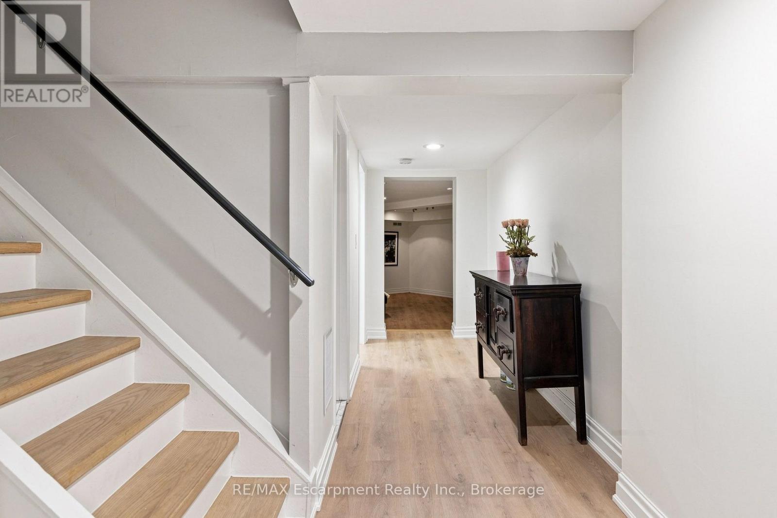 105 Whittington Place, Oakville, Ontario  L6K 3W1 - Photo 36 - W13684180