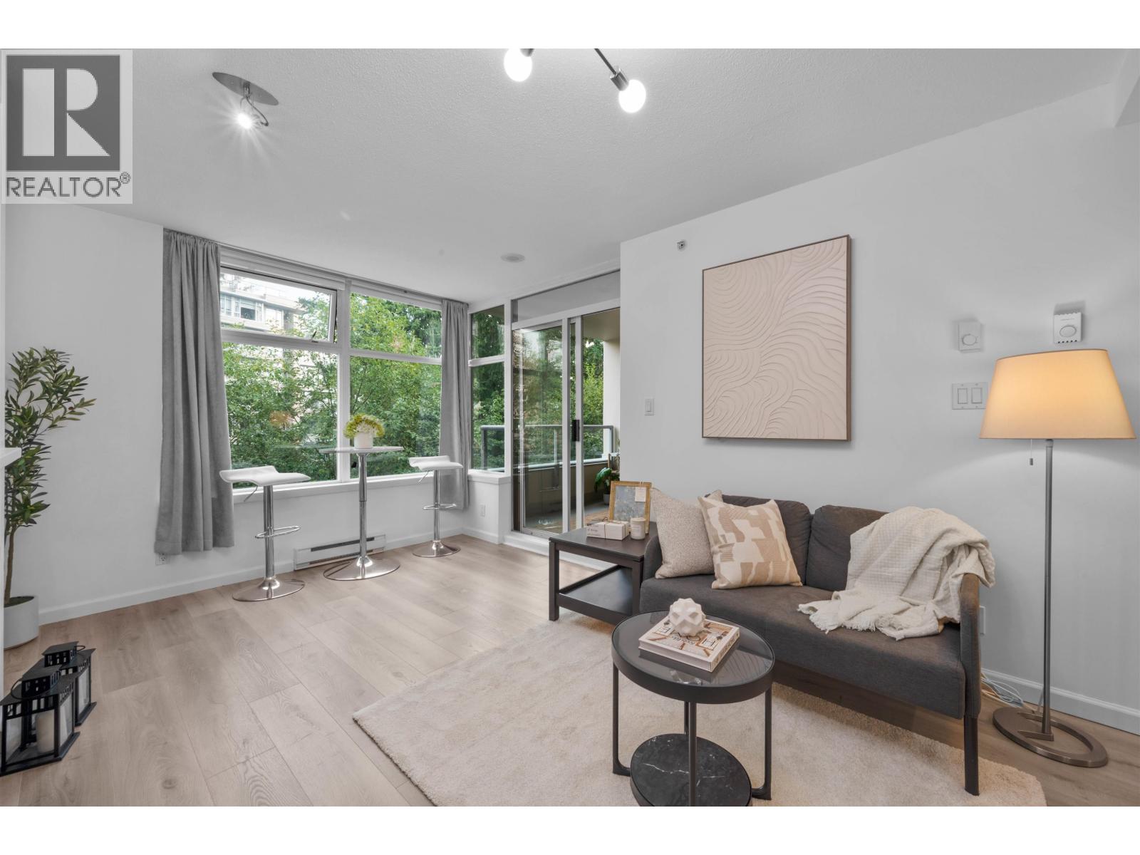 303 9288 University Crescent, Burnaby, British Columbia  V5A 4X7 - Photo 6 - R3156337