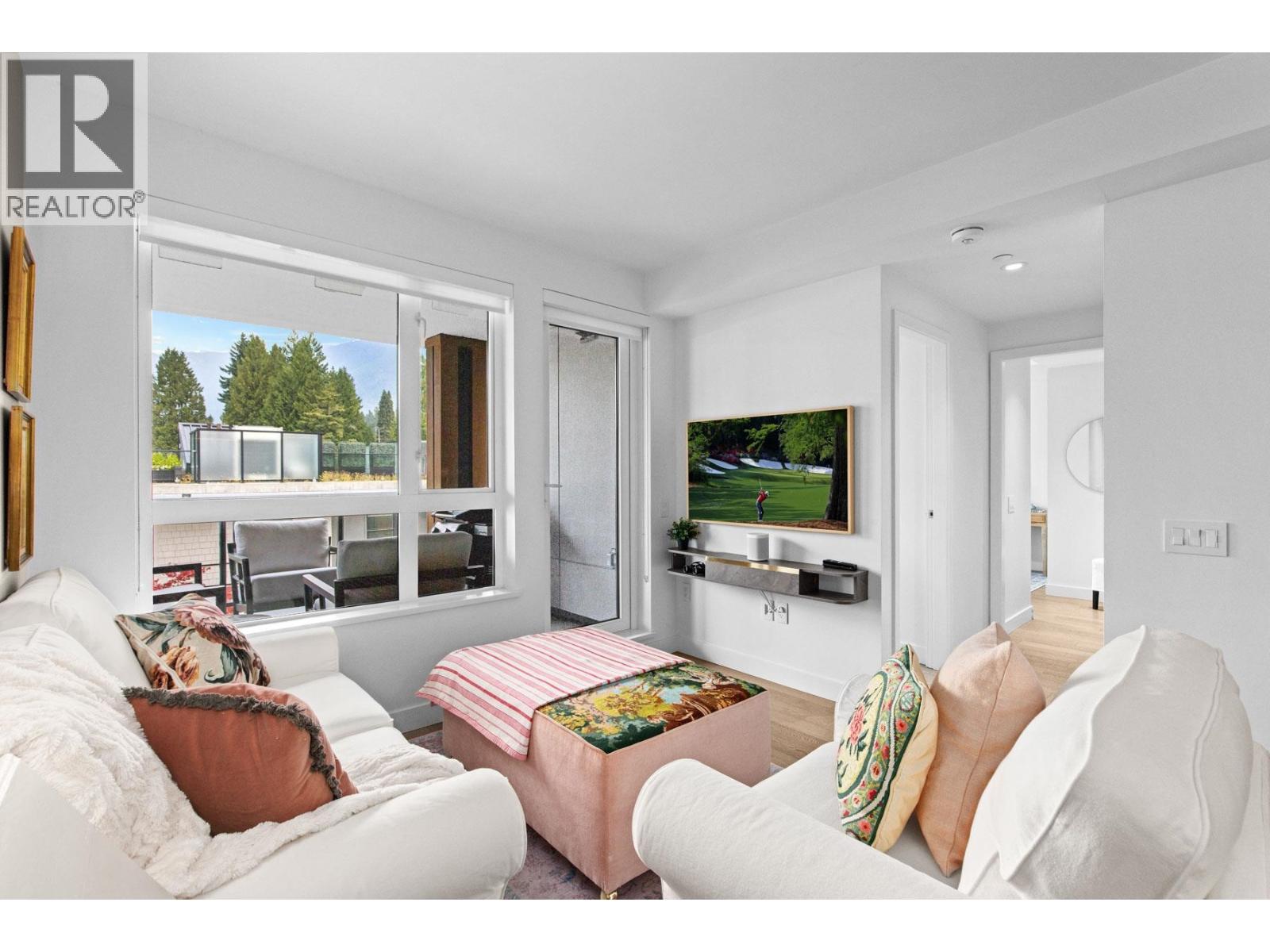 402 3220 Connaught Crescent, North Vancouver, British Columbia  V7R 0A5 - Photo 9 - R3156342
