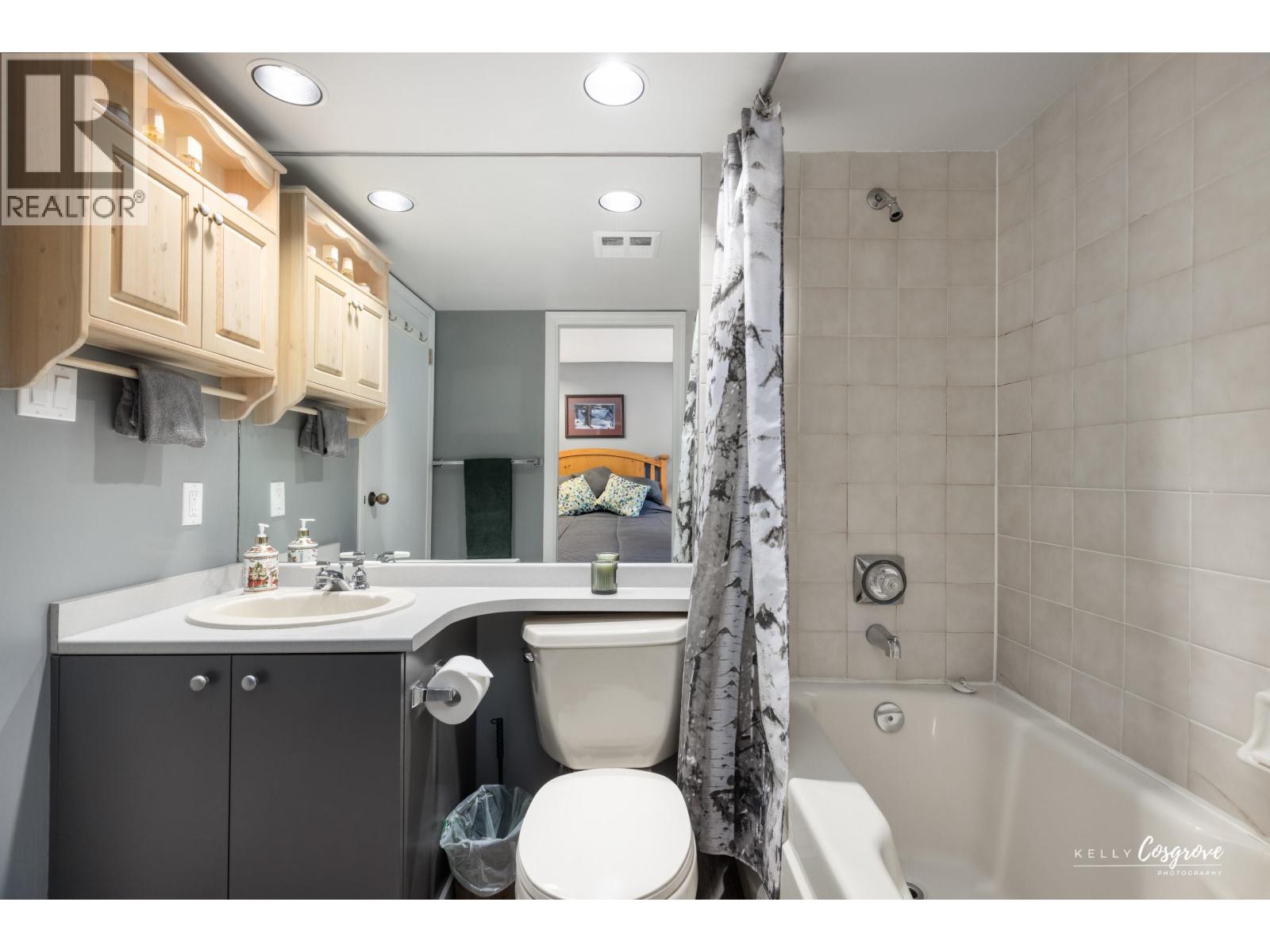 801 3050 Hillcrest Drive, Whistler, British Columbia  V8E 0T8 - Photo 4 - R3156371