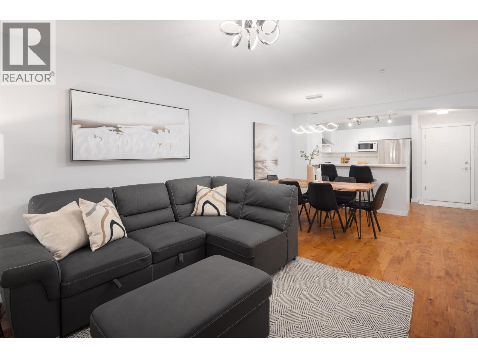 301 2958 Silver Springs Boulevard, Coquitlam, British Columbia  V3E 2R9 - Photo 8 - R3156375