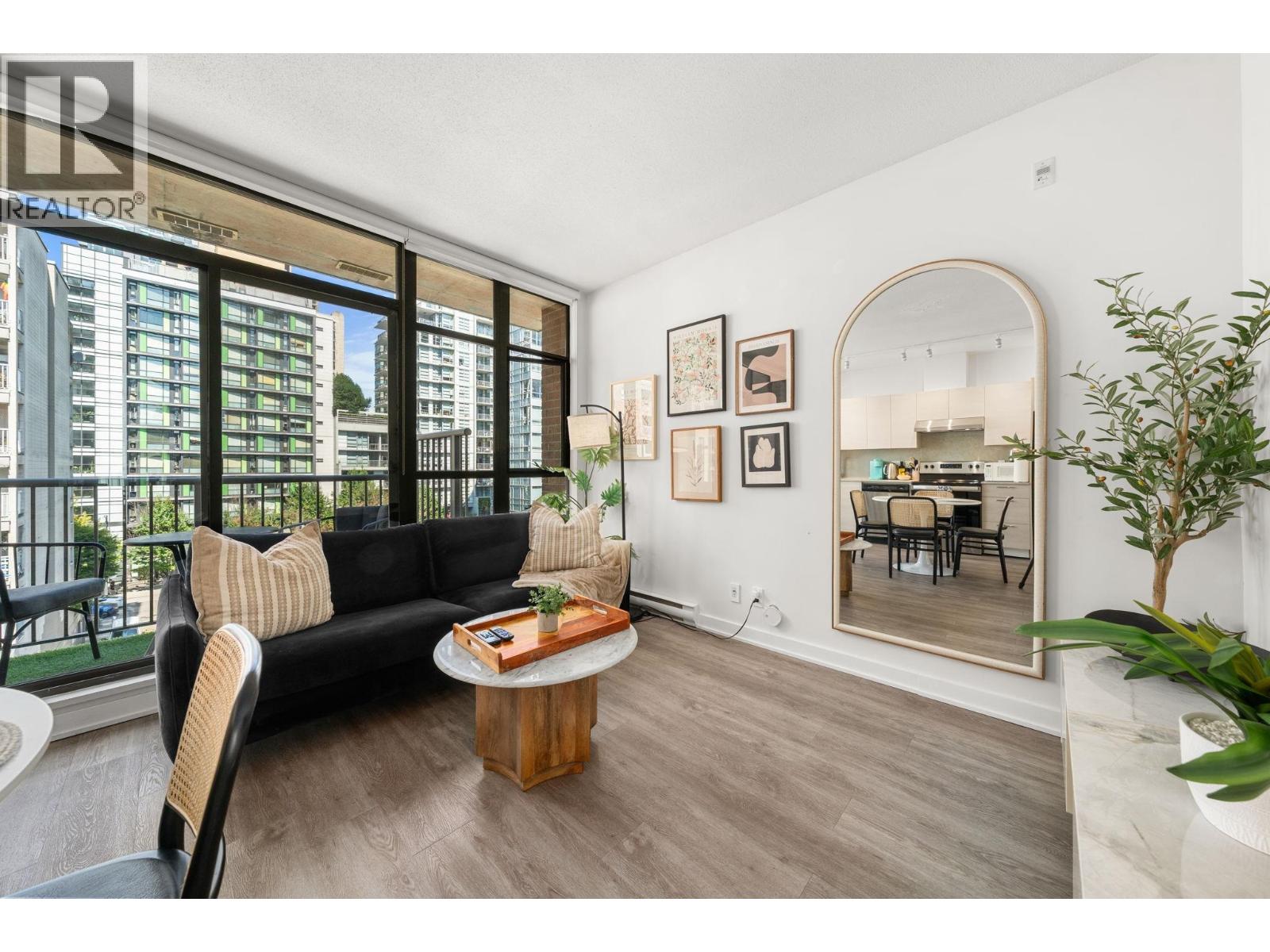 602 1249 Granville Street, Vancouver, British Columbia  V6Z 1M5 - Photo 3 - R3156380