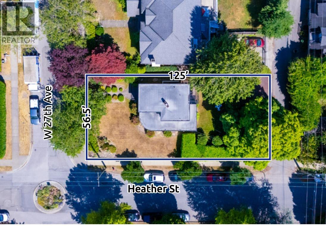 696 W 27th Avenue, Vancouver, British Columbia  V5Z 2G4 - Photo 1 - R3156394