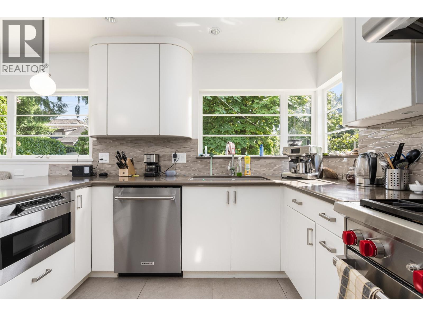 696 W 27th Avenue, Vancouver, British Columbia  V5Z 2G4 - Photo 29 - R3156394