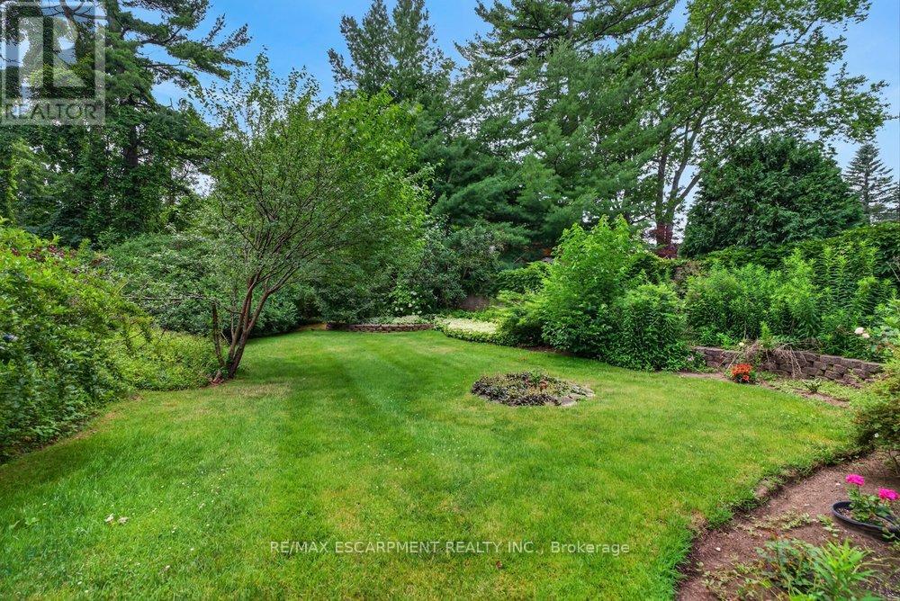 230 Morrison Road, Oakville, Ontario  L6J 4J4 - Photo 3 - W13538440