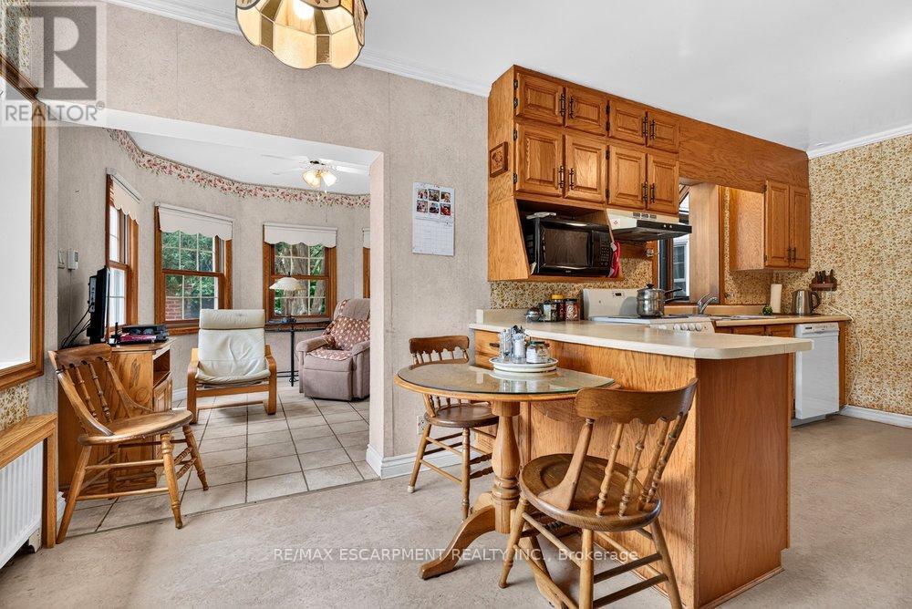 230 Morrison Road, Oakville, Ontario  L6J 4J4 - Photo 4 - W13538440