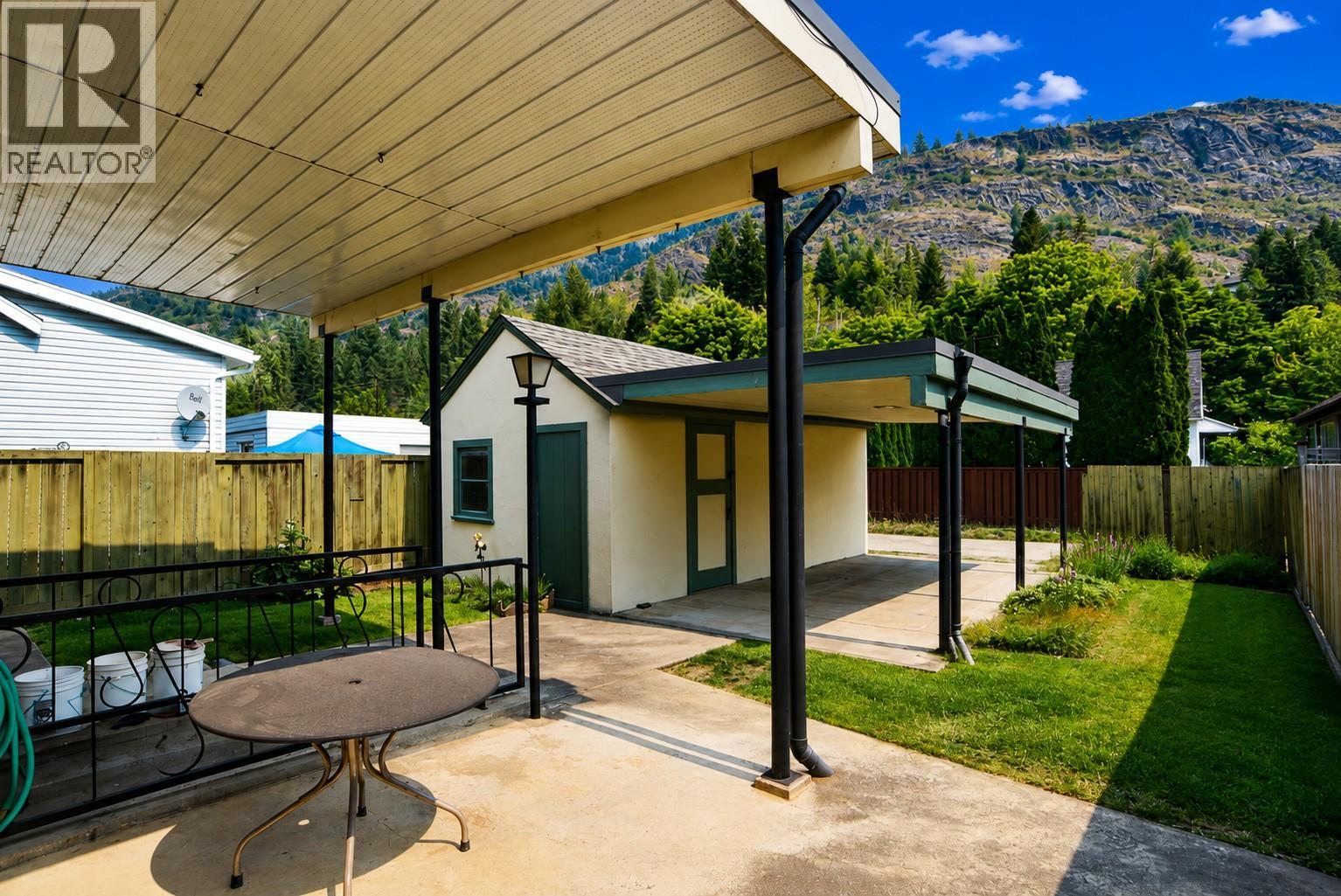 1141 Columbia Avenue, Trail, British Columbia  V1R 1J1 - Photo 6 - 10397250