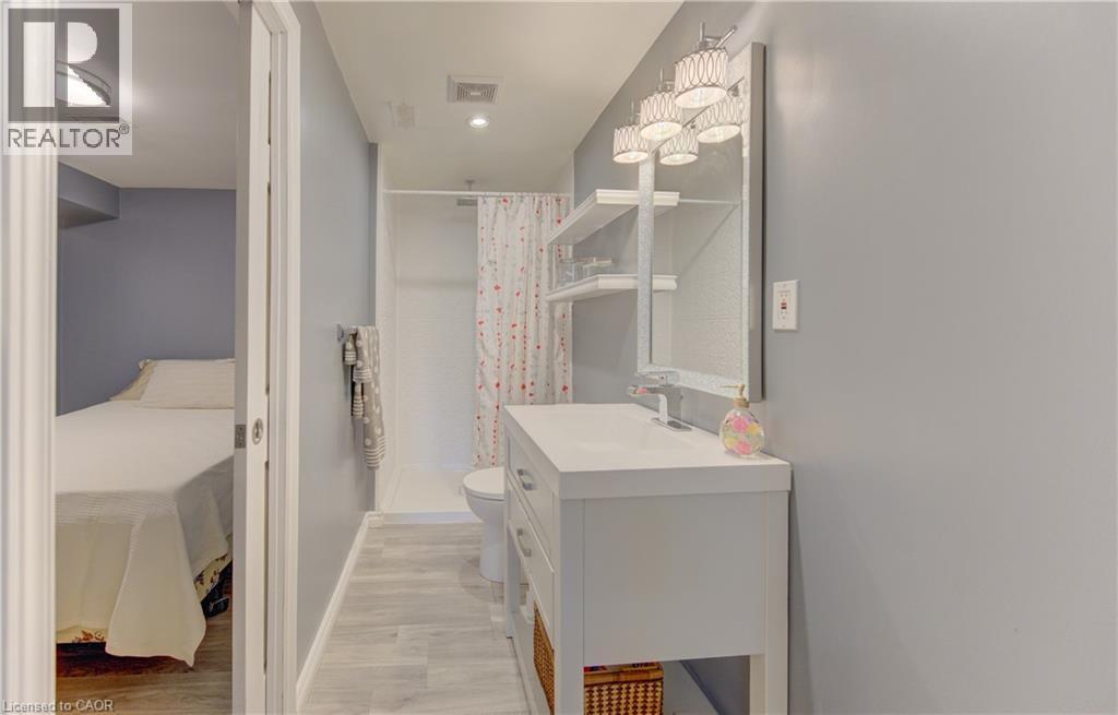 442 Sandbanks Crescent, Waterloo, Ontario  N2V 2J1 - Photo 29 - 40856276