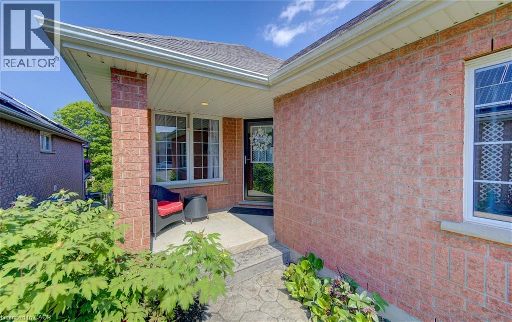 442 Sandbanks Crescent, Waterloo, Ontario  N2V 2J1 - Photo 4 - 40856276