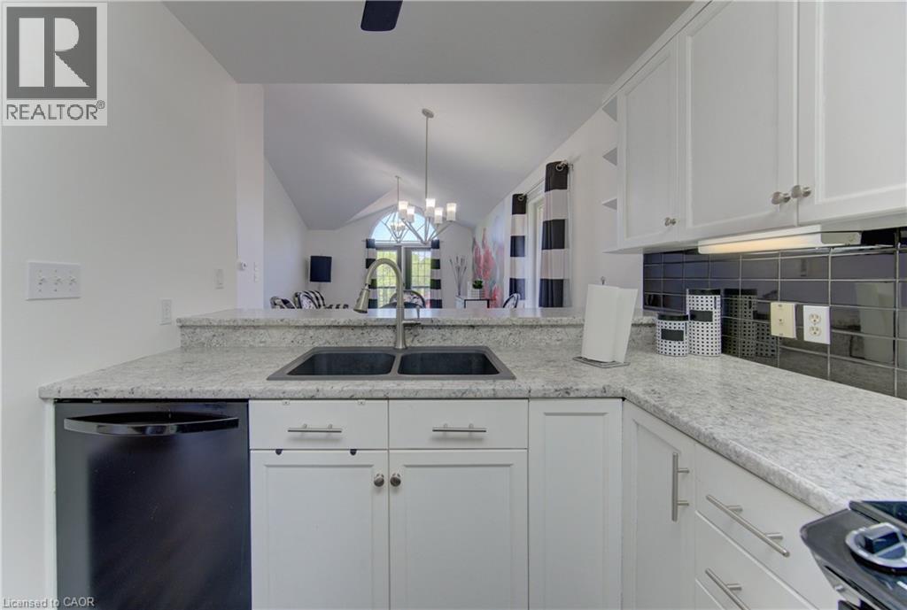 442 Sandbanks Crescent, Waterloo, Ontario  N2V 2J1 - Photo 9 - 40856276