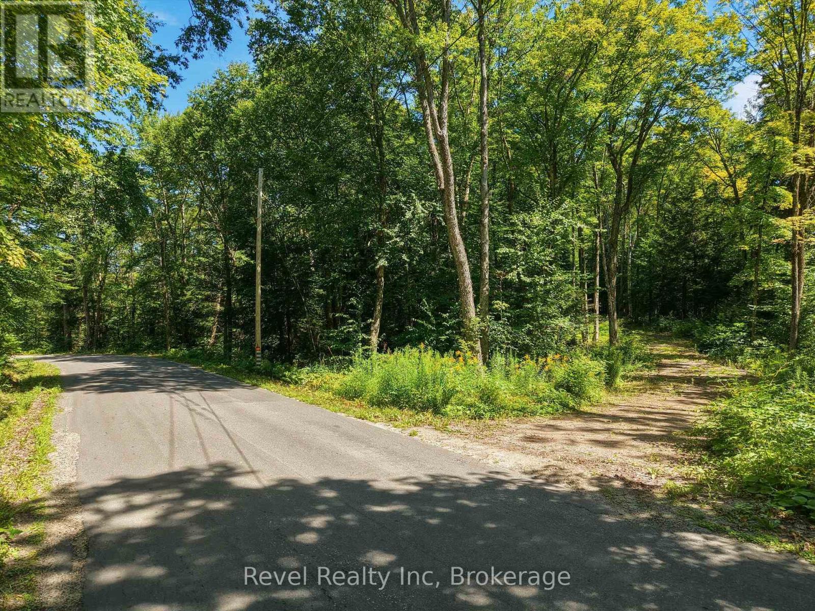 1054 Bird Lake Road, Bracebridge, Ontario  P1L 1X1 - Photo 4 - X13684186