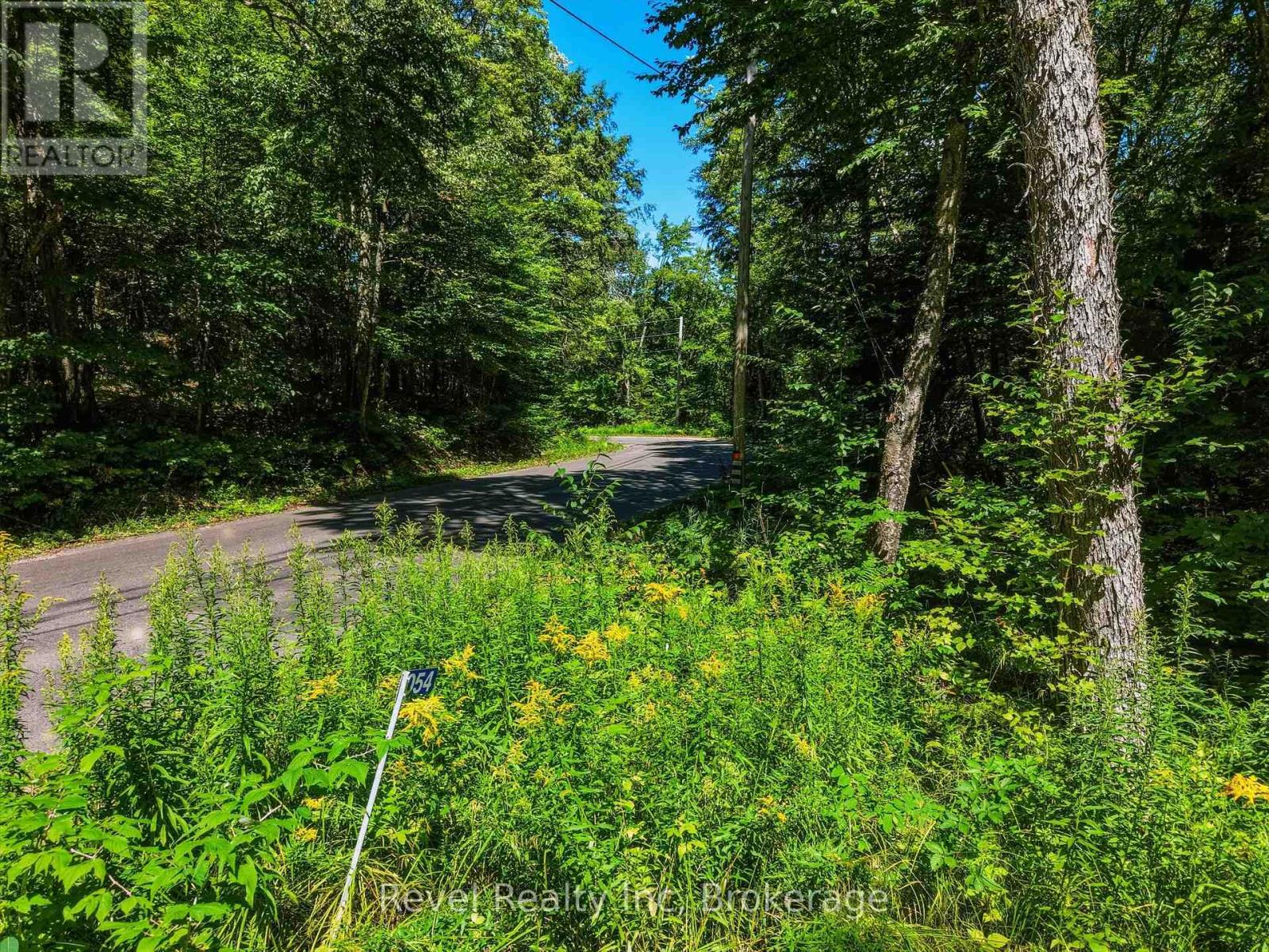 1054 Bird Lake Road, Bracebridge, Ontario  P1L 1X1 - Photo 5 - X13684186