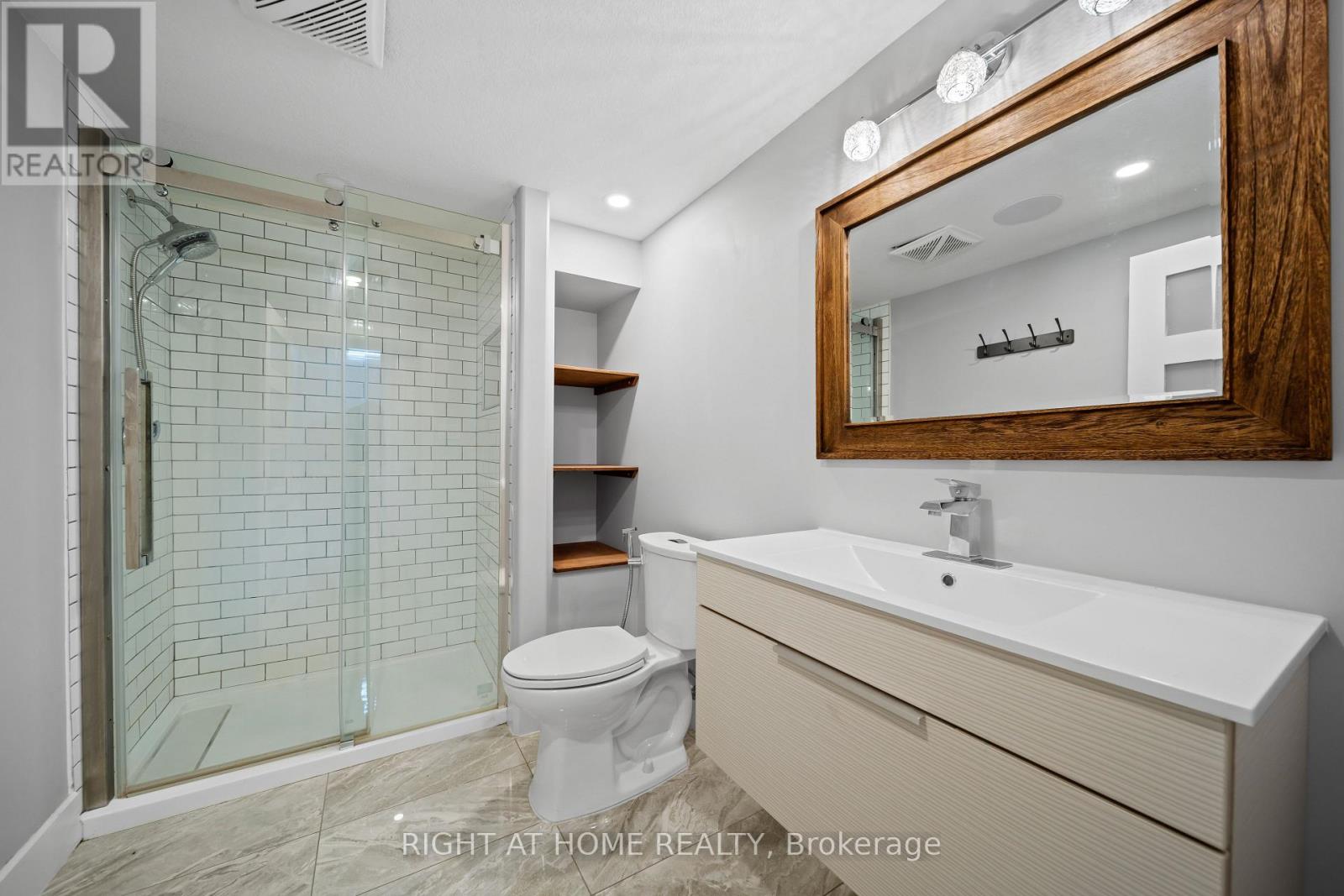 6540 Upper Canada Cross, London South, Ontario  N6P 0B9 - Photo 36 - X13684224