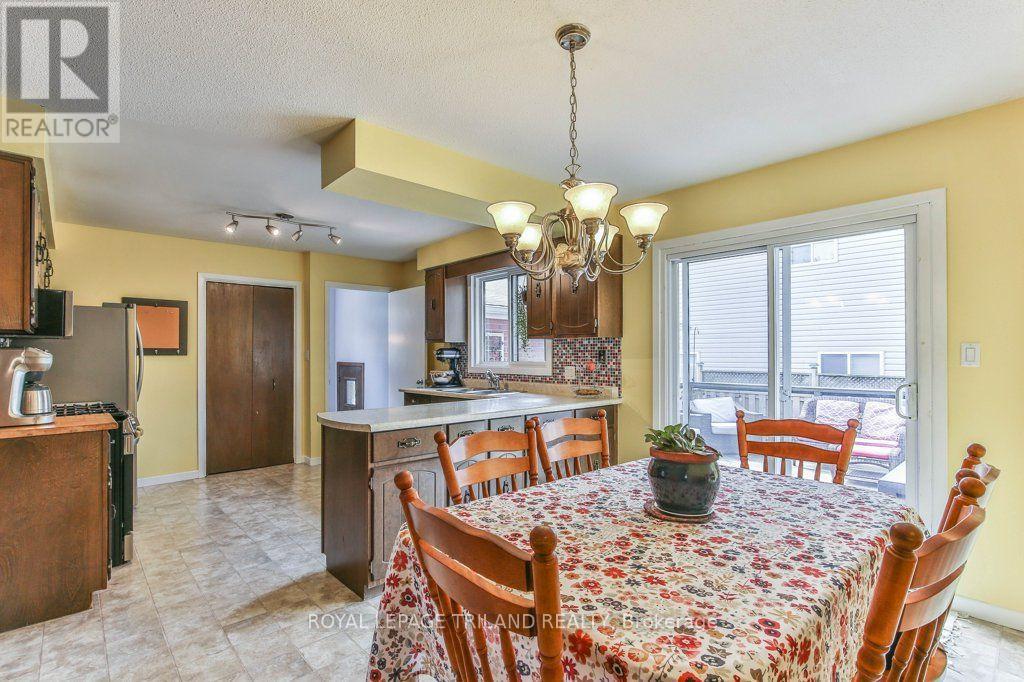 425 Queen Street, Lucan Biddulph, Ontario  N0M 1V0 - Photo 17 - X13684234
