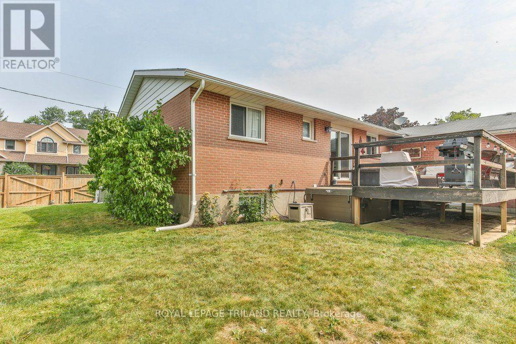 425 Queen Street, Lucan Biddulph, Ontario  N0M 1V0 - Photo 38 - X13684234