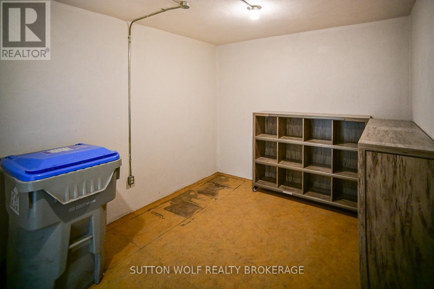 5 Front Street W, Strathroy-Caradoc, Ontario  N7G 1X5 - Photo 11 - X13684274
