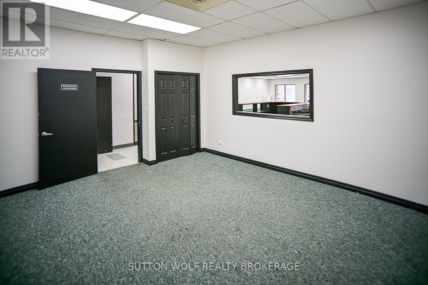 5 Front Street W, Strathroy-Caradoc, Ontario  N7G 1X5 - Photo 9 - X13684274
