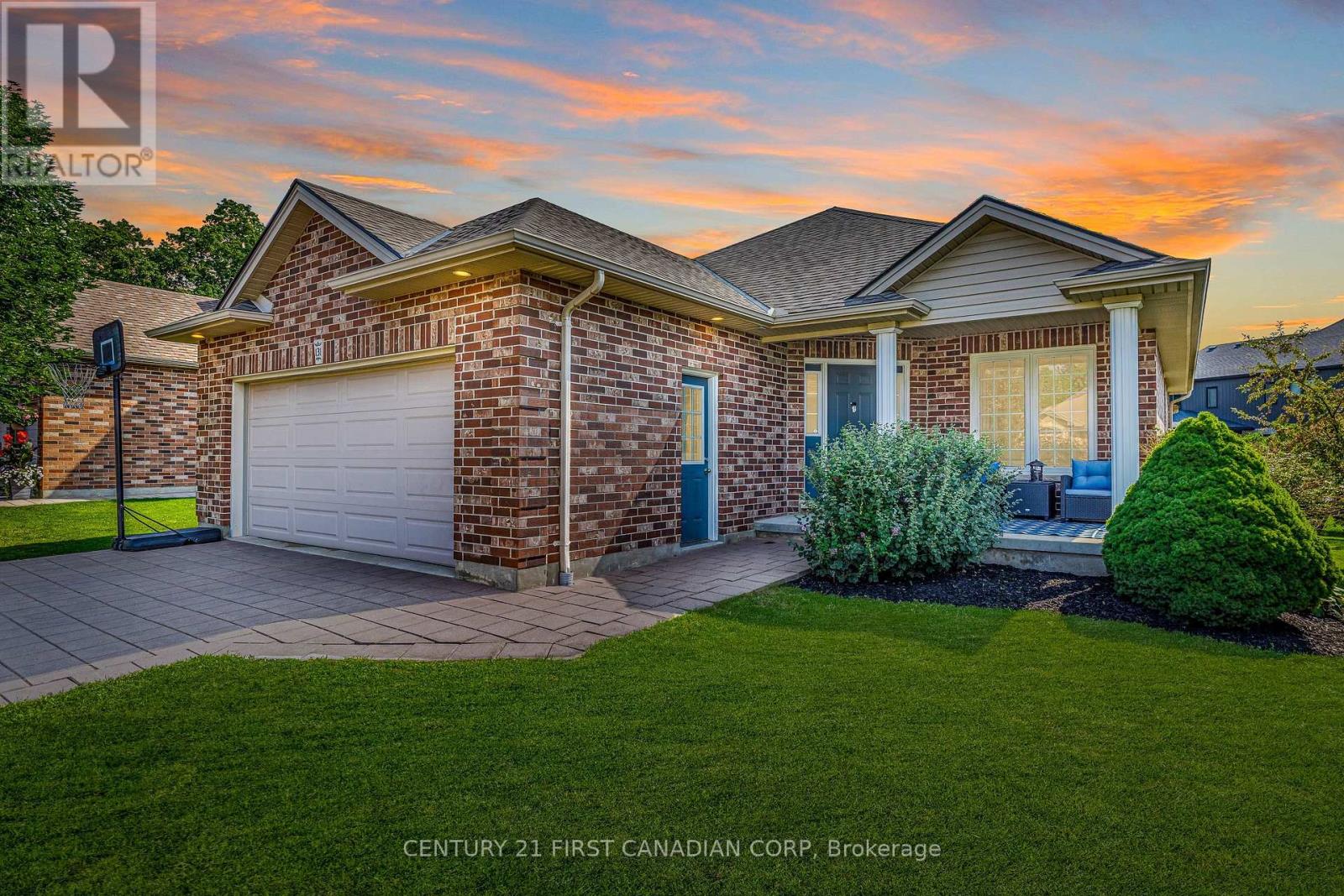 131 Deborah Drive, Strathroy-Caradoc, Ontario  N7G 4E2 - Photo 3 - X13684298