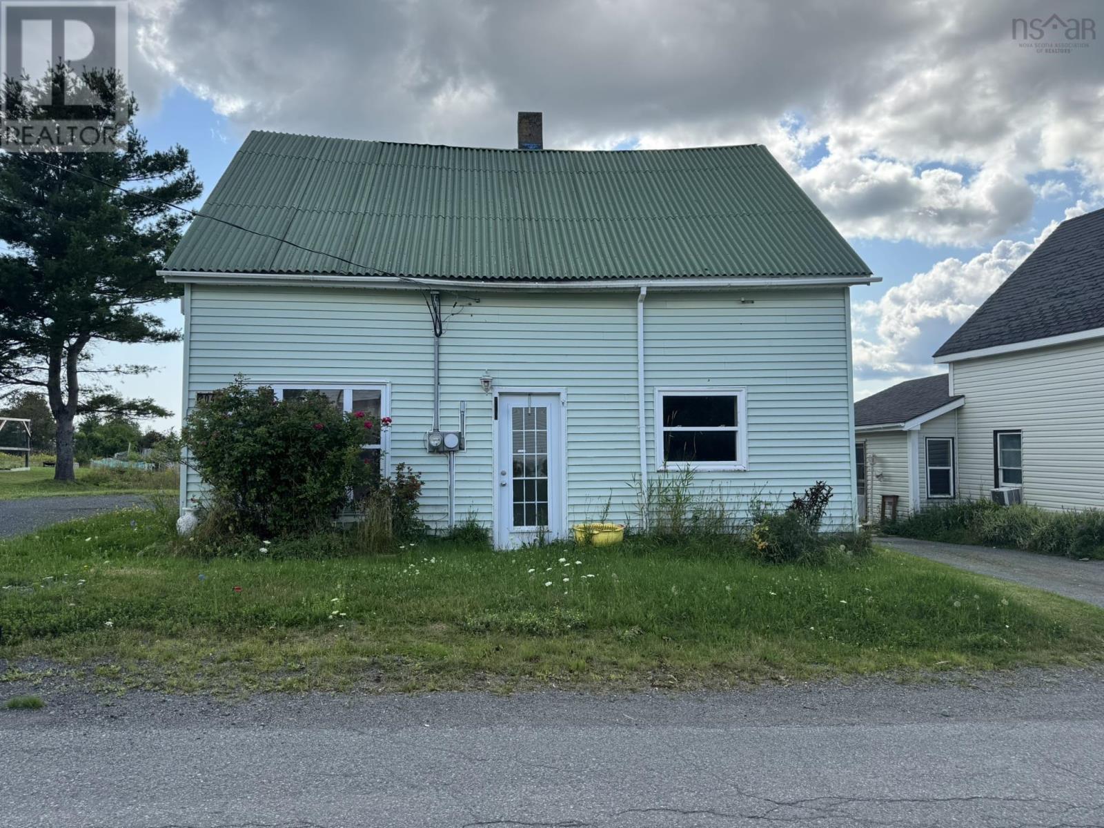 2049 Irving Street, Westville, Nova Scotia  B0K 2A0 - Photo 1 - 202620806