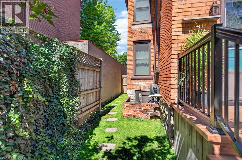 135 Catharine Street S, Hamilton, Ontario  L8N 2J6 - Photo 39 - 40846549