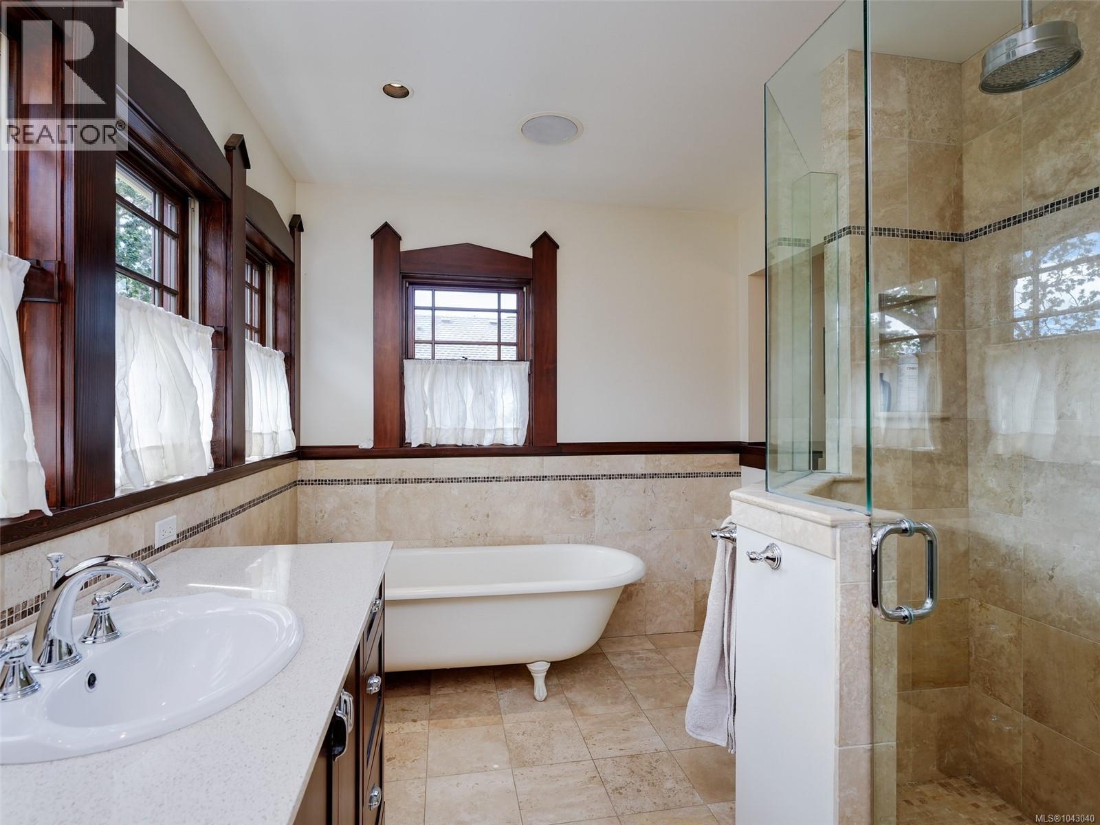 1043 St. Patrick St, Oak Bay, British Columbia  V8S 4Y2 - Photo 22 - 1043040