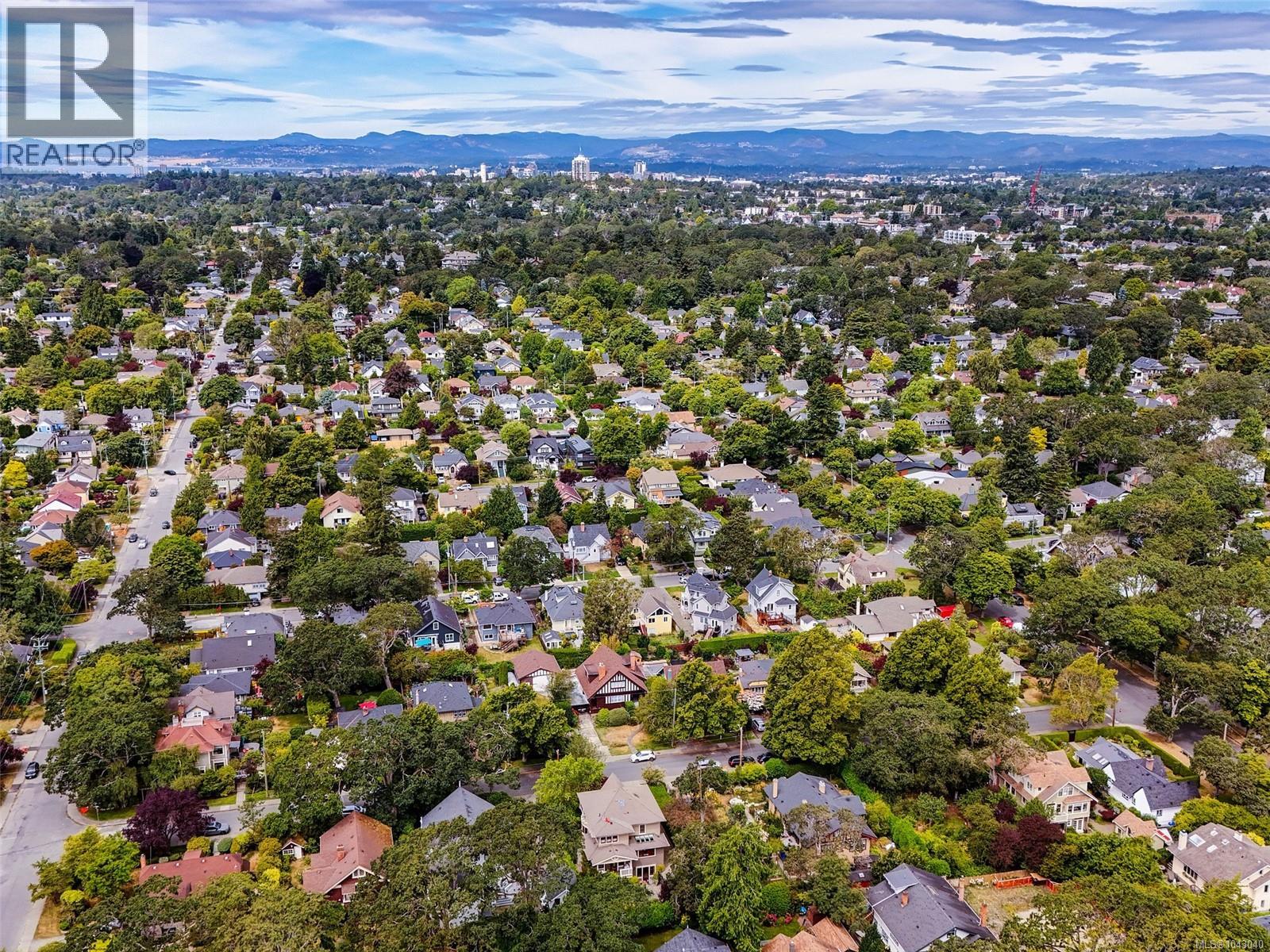 1043 St. Patrick St, Oak Bay, British Columbia  V8S 4Y2 - Photo 43 - 1043040