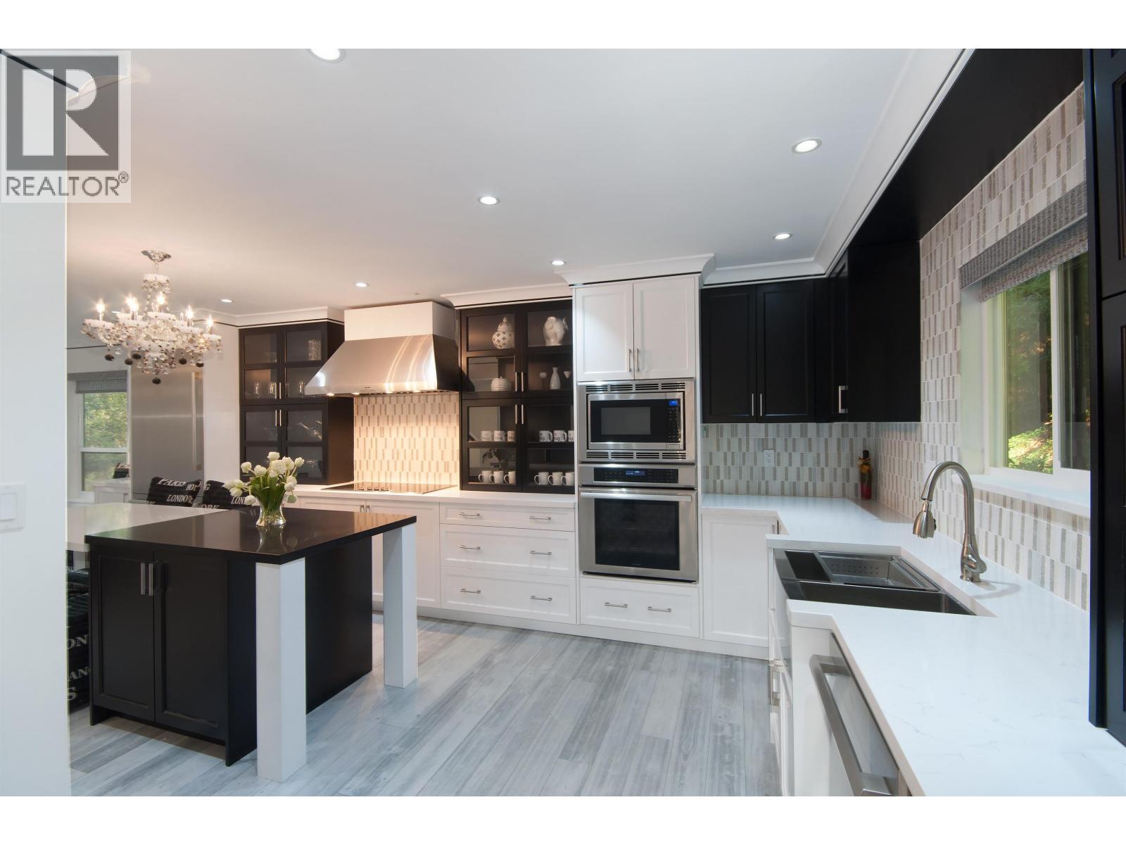 5530 Greenleaf Road, West Vancouver, British Columbia  V7W 1N6 - Photo 8 - R3156289