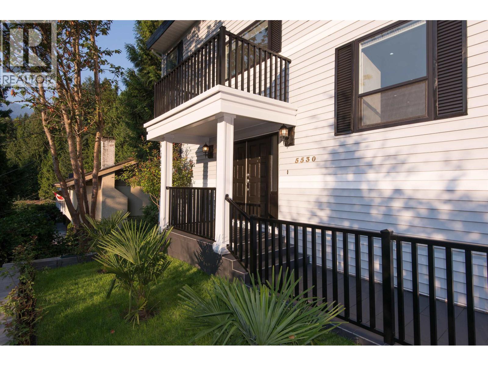 5530 Greenleaf Road, West Vancouver, British Columbia  V7W 1N6 - Photo 2 - R3156289