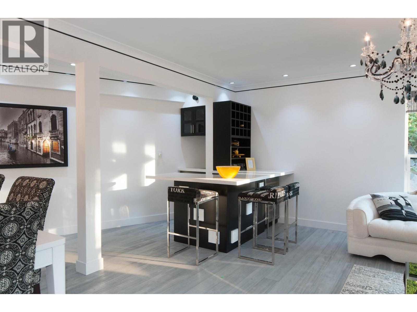 5530 Greenleaf Road, West Vancouver, British Columbia  V7W 1N6 - Photo 5 - R3156289