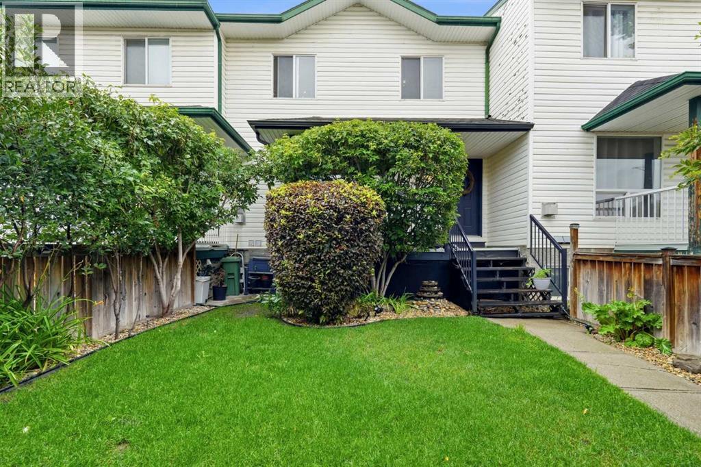 42H Green Meadow Crescent, Strathmore, Alberta