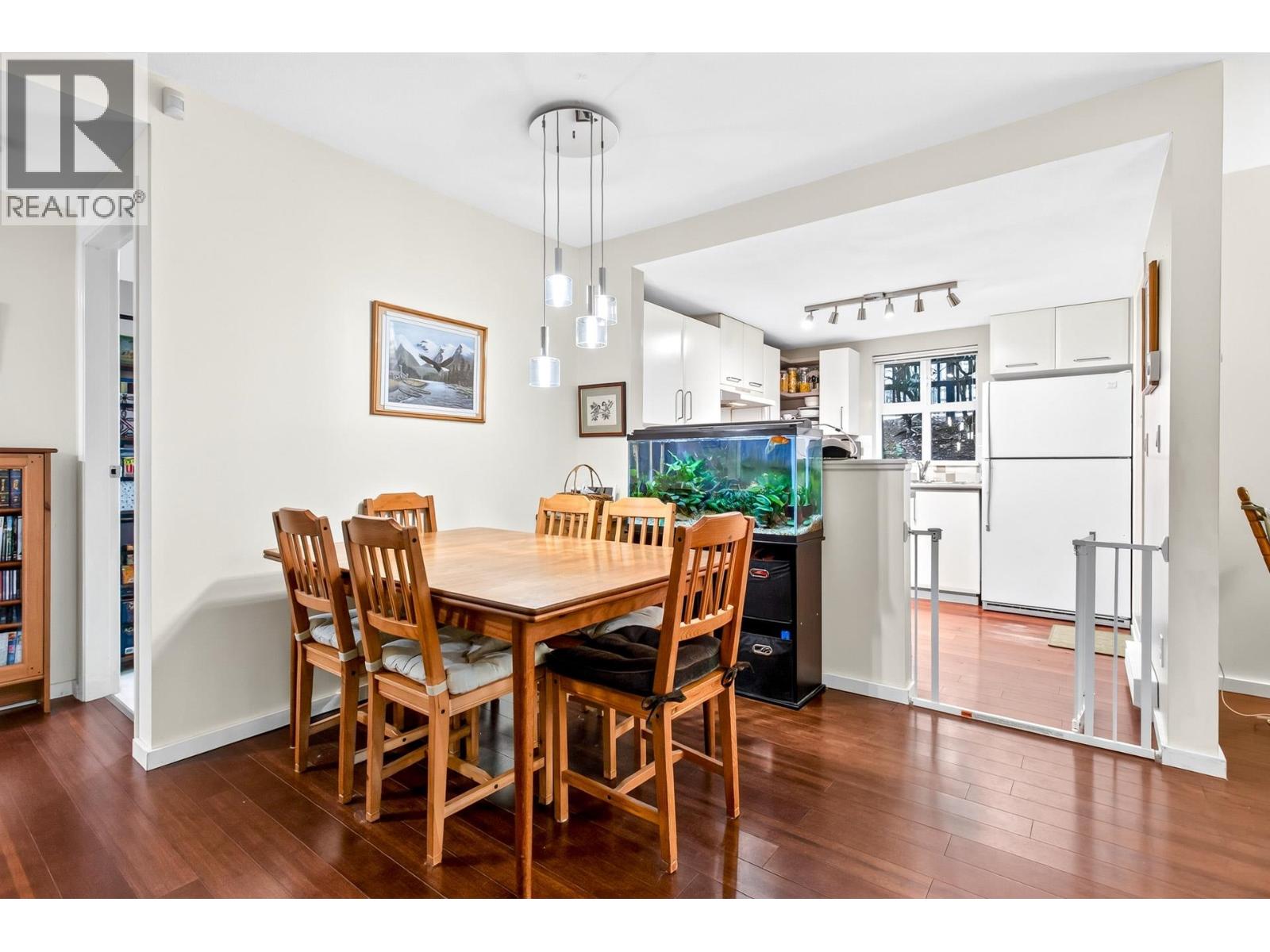 210 6893 Prenter Street, Burnaby, British Columbia  V5E 4L3 - Photo 9 - R3156296