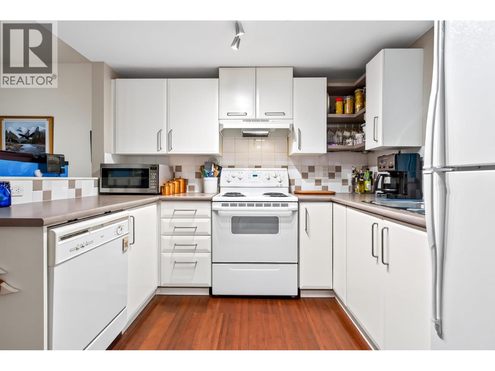 210 6893 Prenter Street, Burnaby, British Columbia  V5E 4L3 - Photo 11 - R3156296