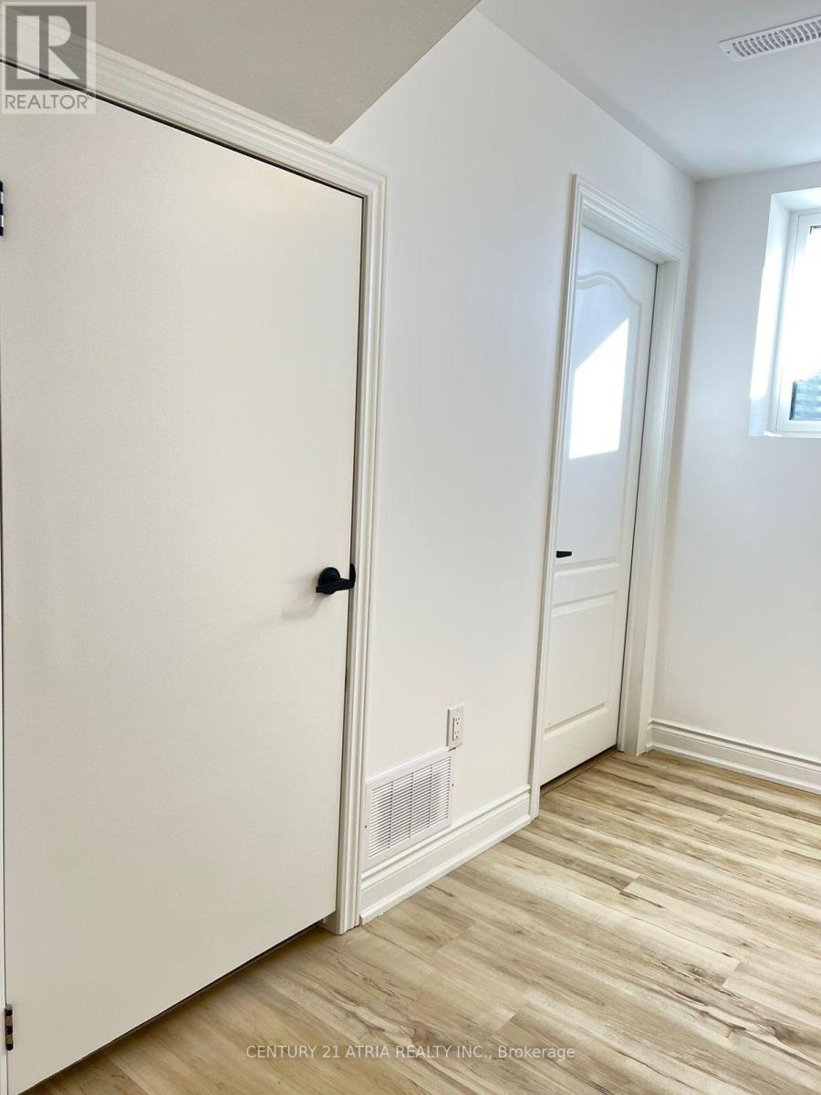 148 Dean Avenue, Barrie (Painswick South), Ontario L4N 0V7 - Photo 8 - S13684216